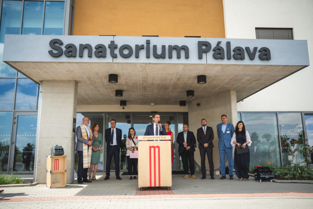 Sanatorium Pálava se slavnostně otevřelo. Jižní Moravě přinese rehabilitační péči, která zde dosud chyběla